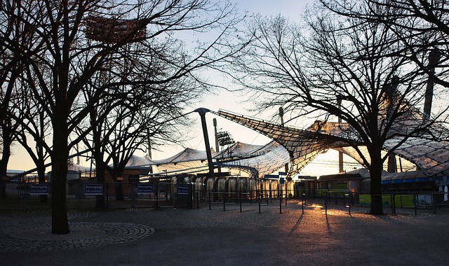 前场压迫 前场压迫